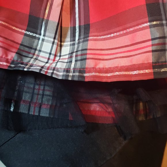 Plaid Holiday  SKORT  Size 5 - Picture 2 of 4